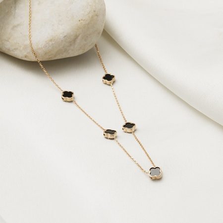 Necklace-suitable-for-black-clothes2