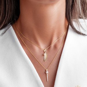 آویز پر ساده و مروارید